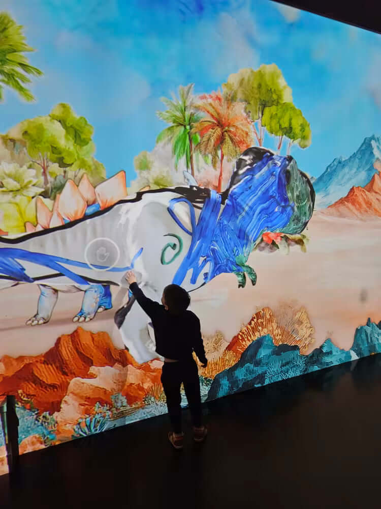 Dinosaures Atelier des Lumières, l'expèrience immersive